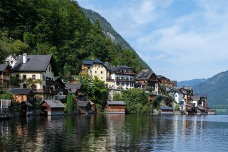 From Mossad Spy to War Crimes Suspect: Syrian General Indicted in Austria