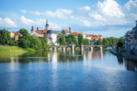 Czech Republic’s Political Shift: Far-Right Alliance Takes Shape – Devdiscourse