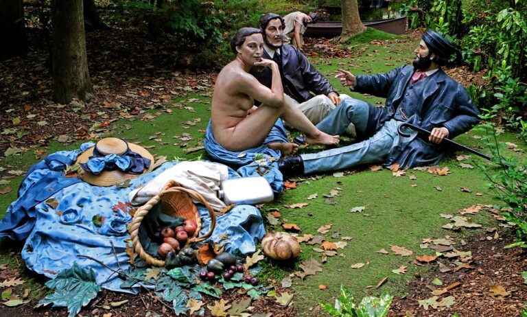 Long Beach Poly Alum Jack Jones Honored with Dolphins Jersey Display at NFL Hall of Fame