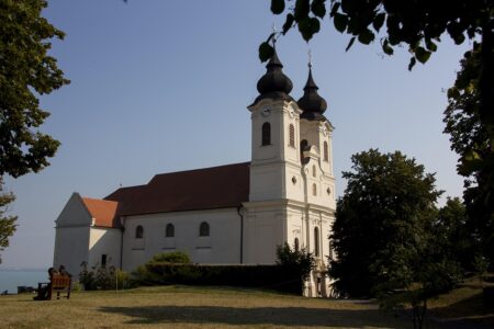 45 Days to Election: Tisza Surges Ahead as Orbán Deploys Soldiers on the Streets