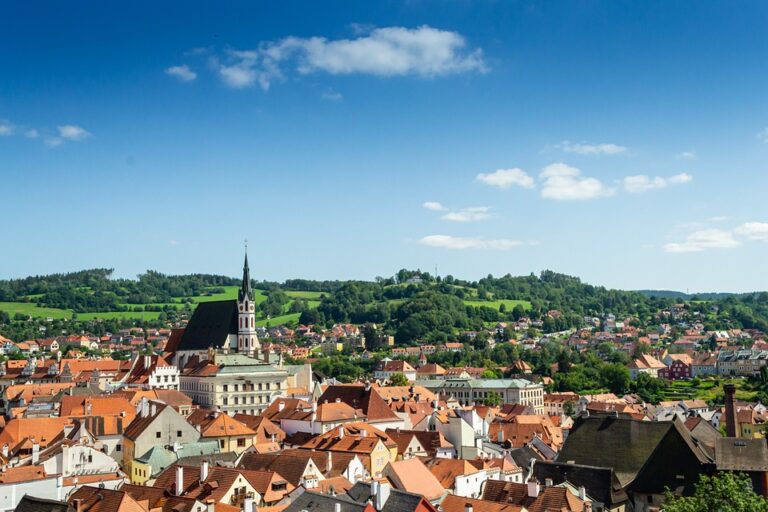 Thousands Unite in Prague to Commemorate Anniversary of Ukraine Invasion