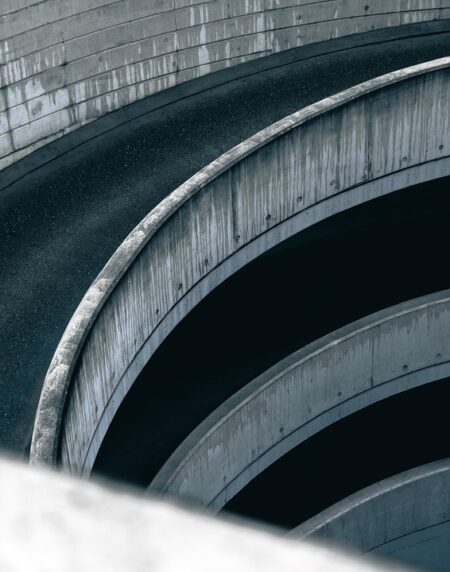 Adorable scenes as Belgium celebrates first ever birth of one of the world’s rarest and most beautiful monkeys – Yahoo Life UK