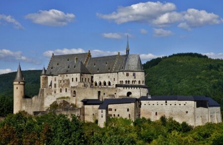Luxembourg Deploys Advanced Robot to Battle Wildfires in Germany ¤