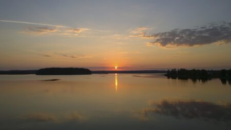 Fourmaux Charges to a Stunning Early Lead in Finland ¤