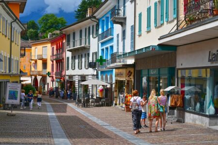 Switzerland’s Komax H1 Revenue Dips 2.8% Amid Currency Challenges ¤