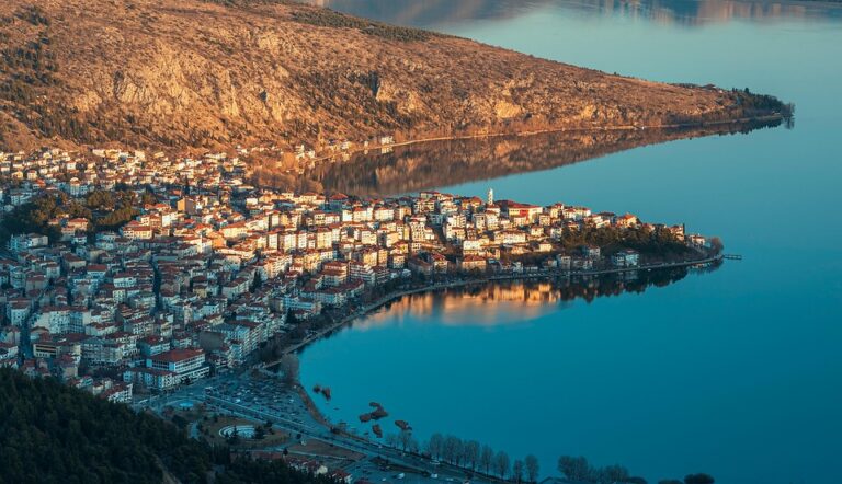 Paros, Greece Faces Backlash Over 46-Pool Luxury Hotel Amid Water Shortages and Overtourism ¤