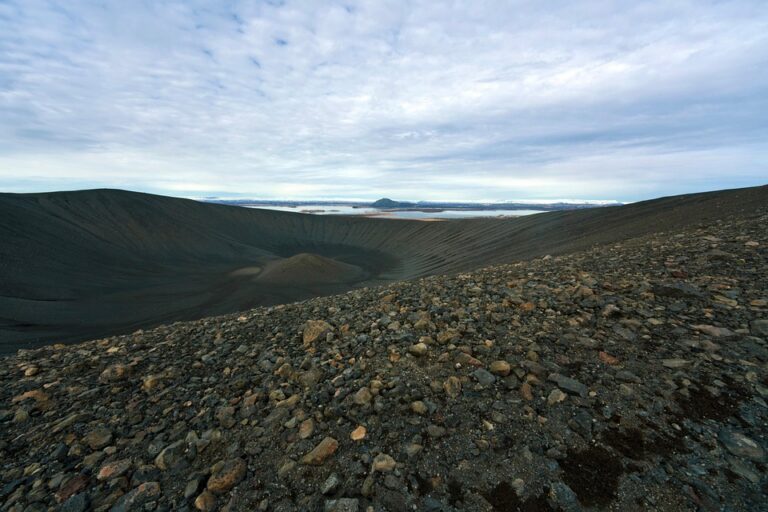 How can Iceland’s women compete with Europe’s top nations? * ¤