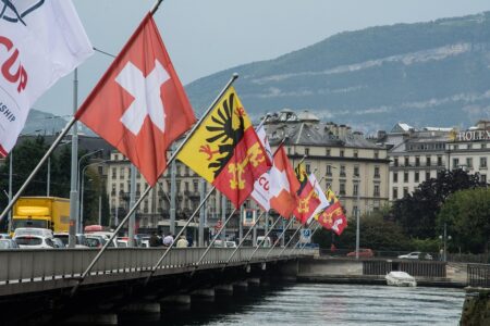 Why Switzerland Enjoys Exceptionally Low Interest Rates ¤