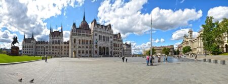 Hungarian retail sales surge as low inflation and strong wages fuel consumption – think.ing.com ¤