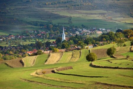 Green Energy Market Leaders Gather at the Romanian Renewable Energy Summit 2026 – SeeNews ¤