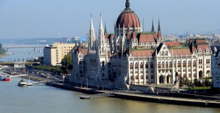 Hungary cuts German activist Maja T.’s jail term over 2023 attacks at far-right rally * ¤